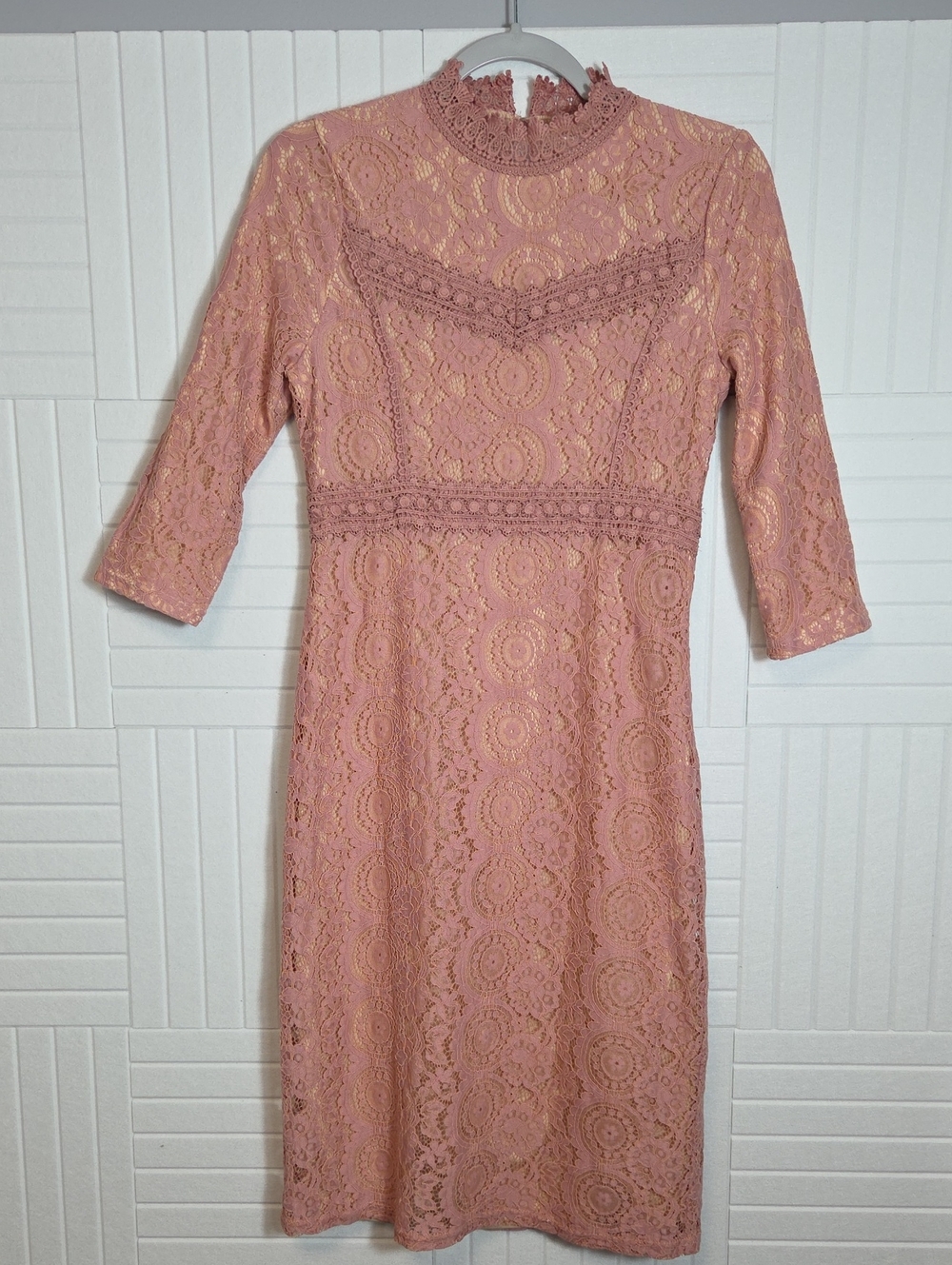 Down East Pink Lace Dress Size S